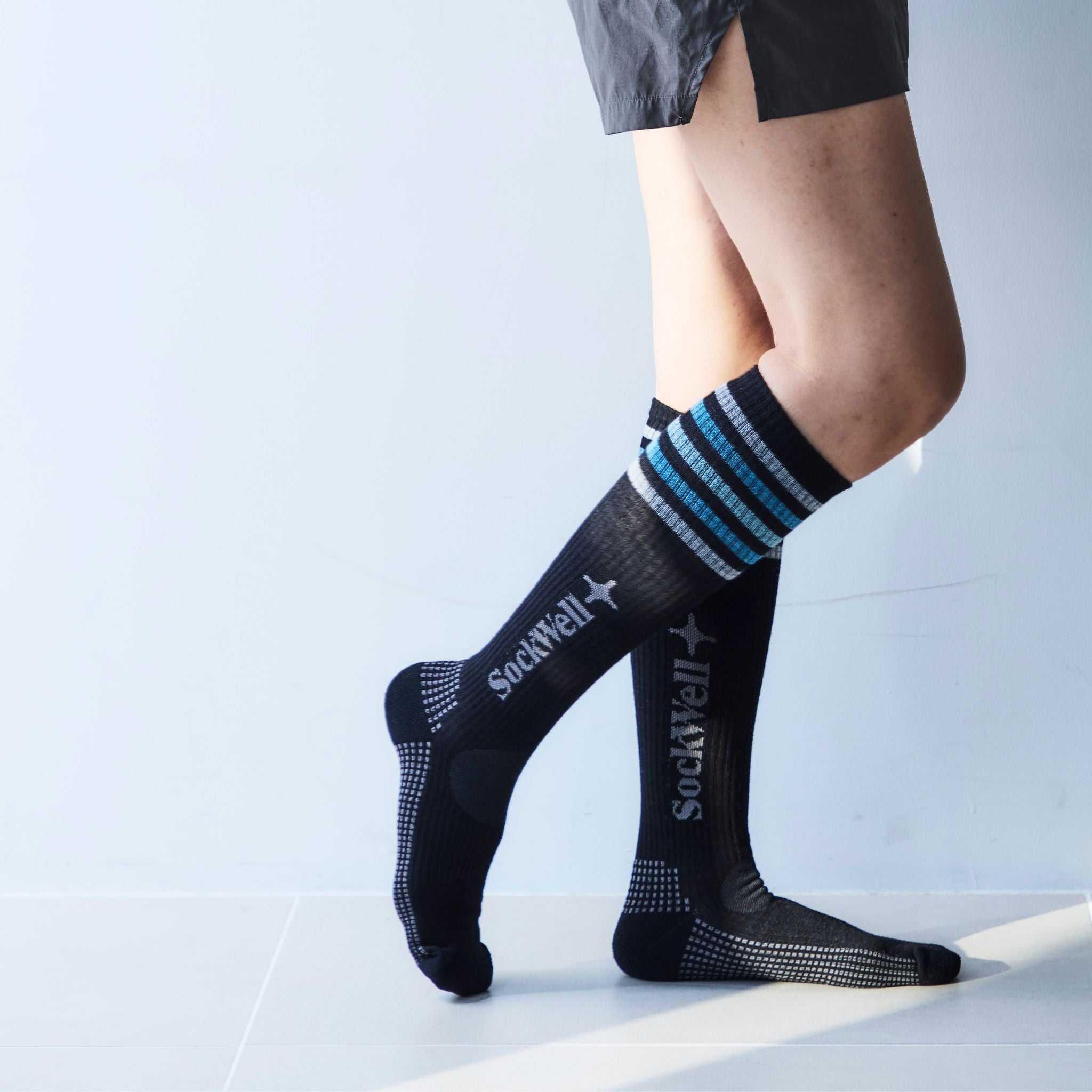 Sockwell26SS新作】[SW201W]RUN CLUB KNEE HIGH Ladies 着圧ソックス